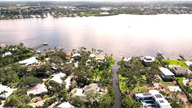 7233 MIDNIGHT PASS ROAD Sarasota, FL 34242