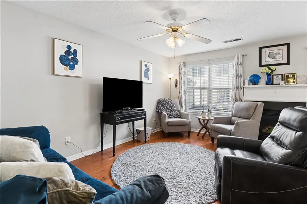 253 Gallant SE #17 Mableton, GA 30126