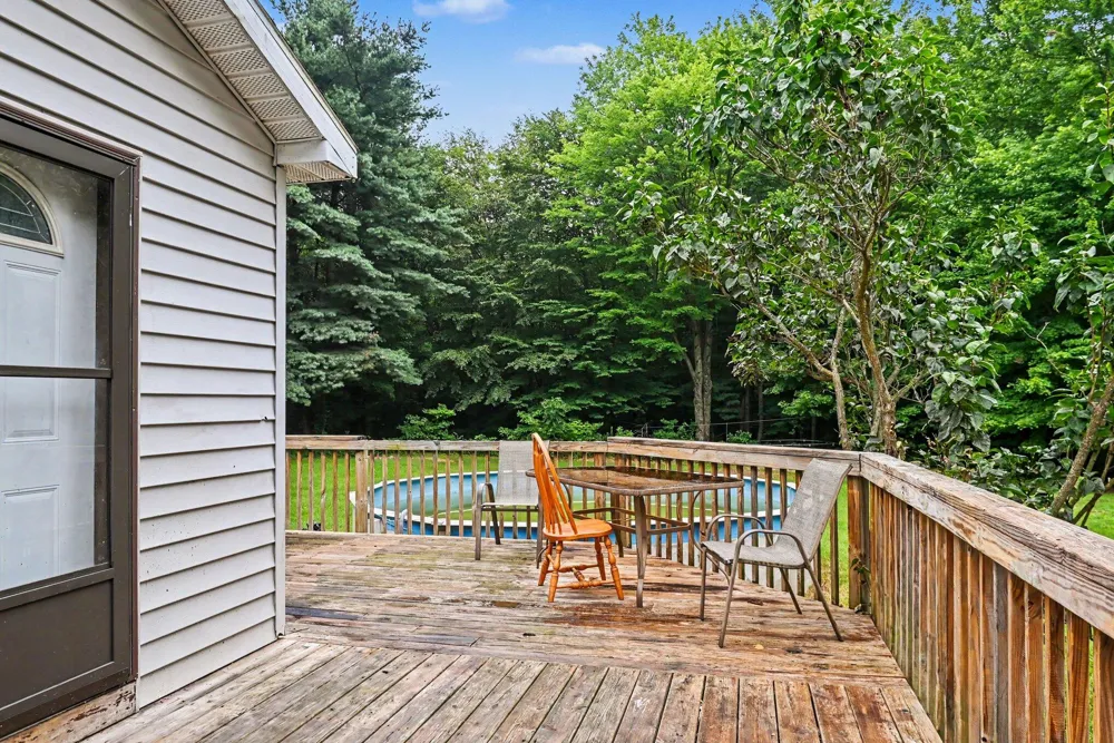 6113 102nd Avenue South Haven, MI 49090