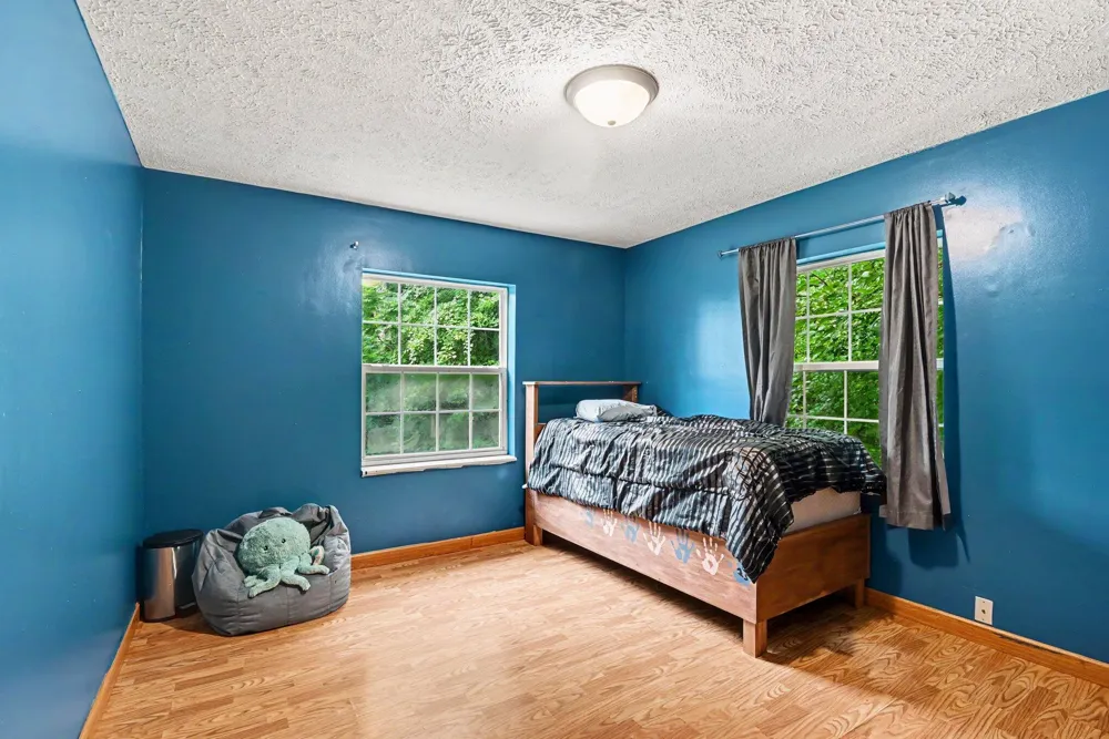 6113 102nd Avenue South Haven, MI 49090