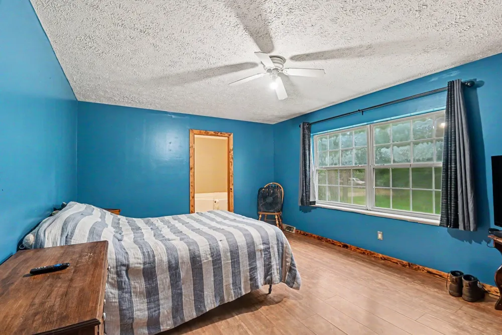 6113 102nd Avenue South Haven, MI 49090