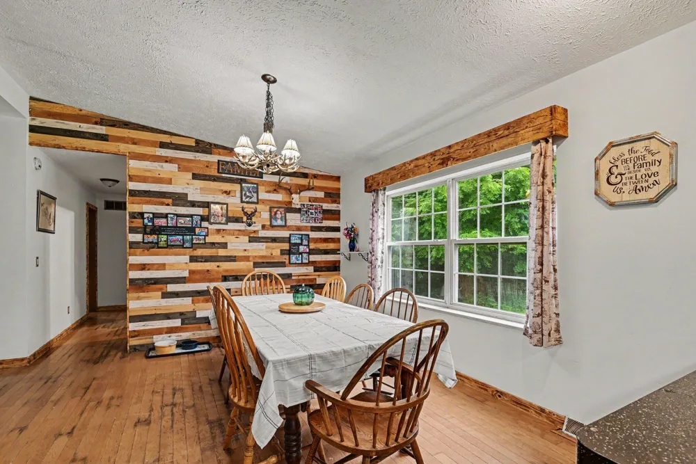 6113 102nd Avenue South Haven, MI 49090
