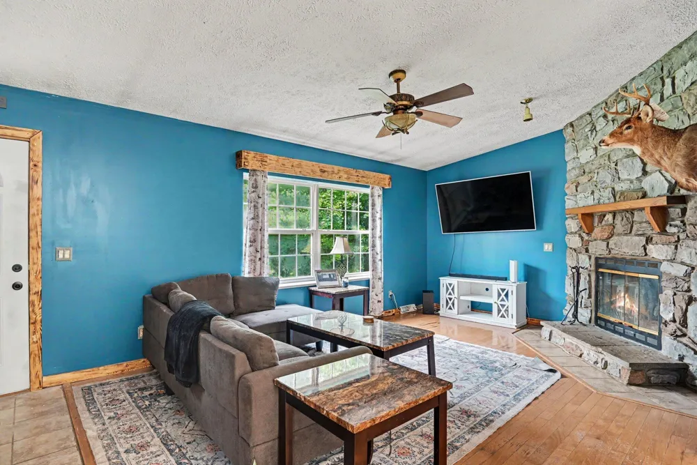 6113 102nd Avenue South Haven, MI 49090