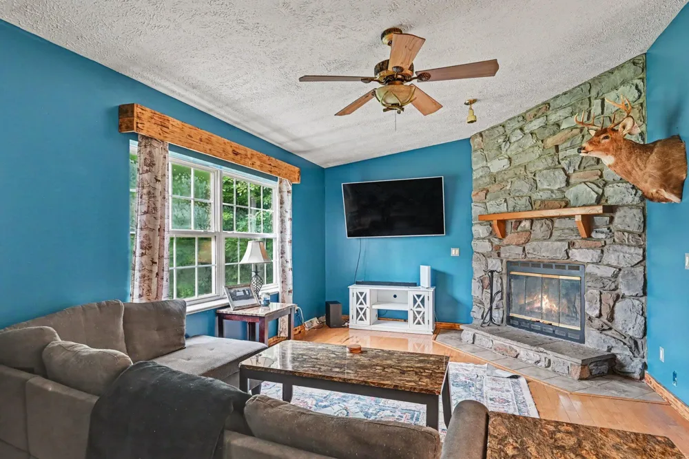 6113 102nd Avenue South Haven, MI 49090