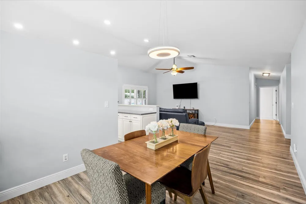 200 Park Place Jupiter, FL 33458