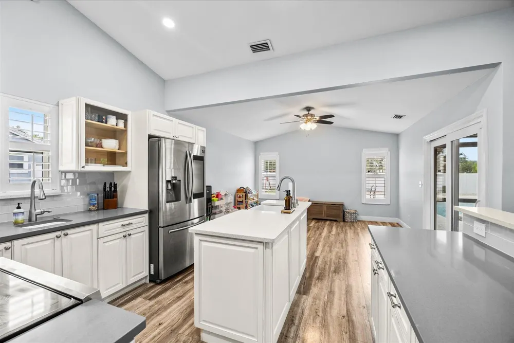 200 Park Place Jupiter, FL 33458