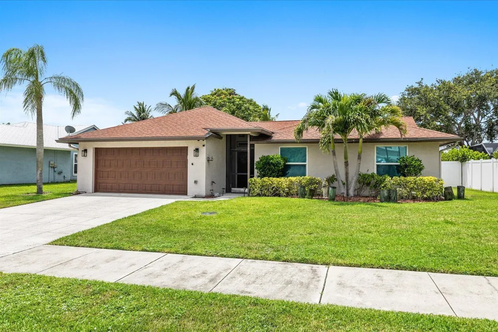200 Park Place Jupiter, FL 33458