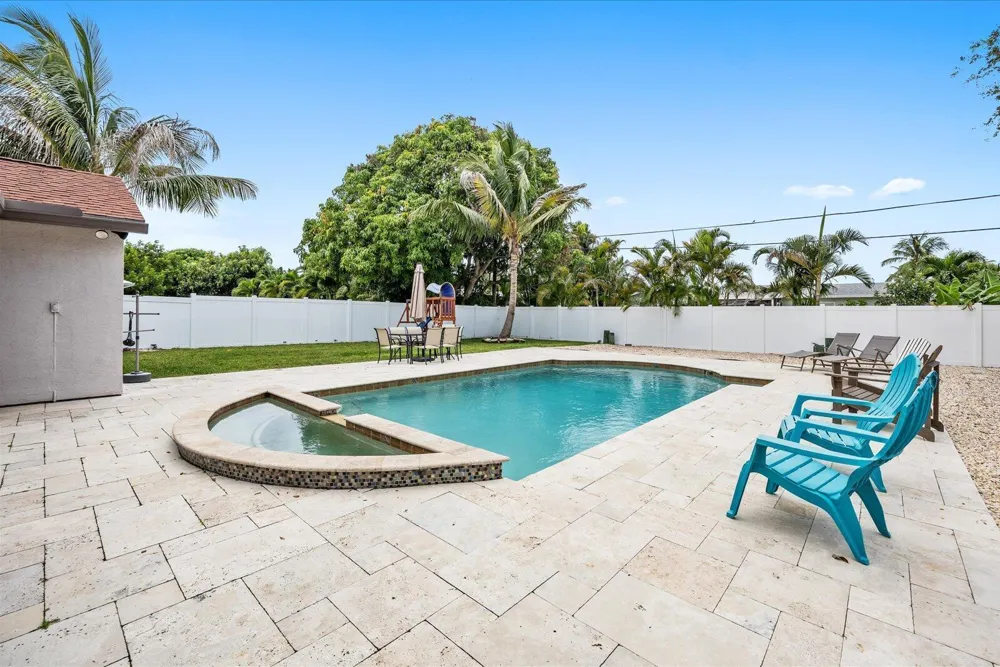 200 Park Place Jupiter, FL 33458