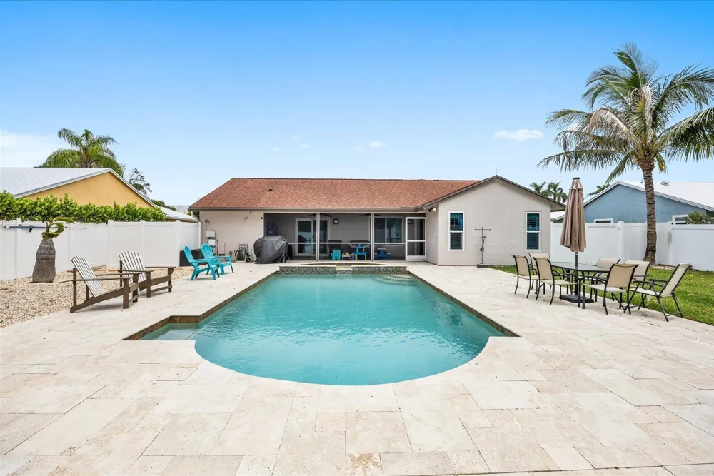 200 Park Place Jupiter, FL 33458
