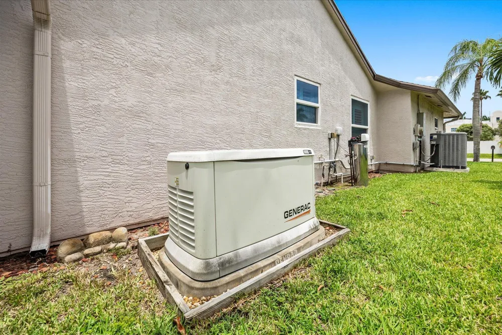 200 Park Place Jupiter, FL 33458
