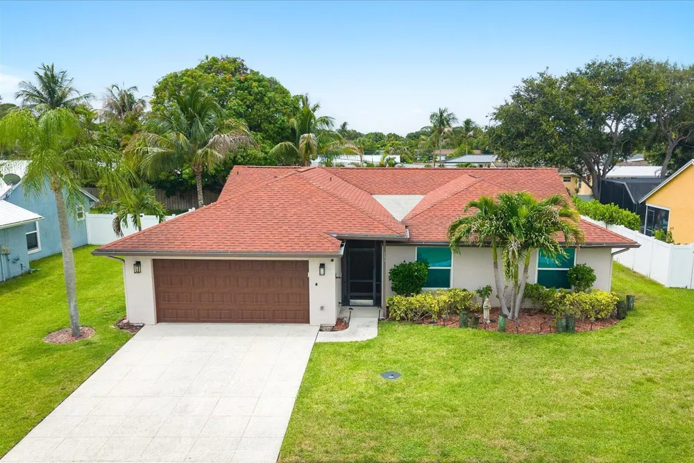200 Park Place Jupiter, FL 33458