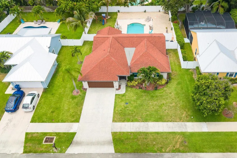 200 Park Place Jupiter, FL 33458