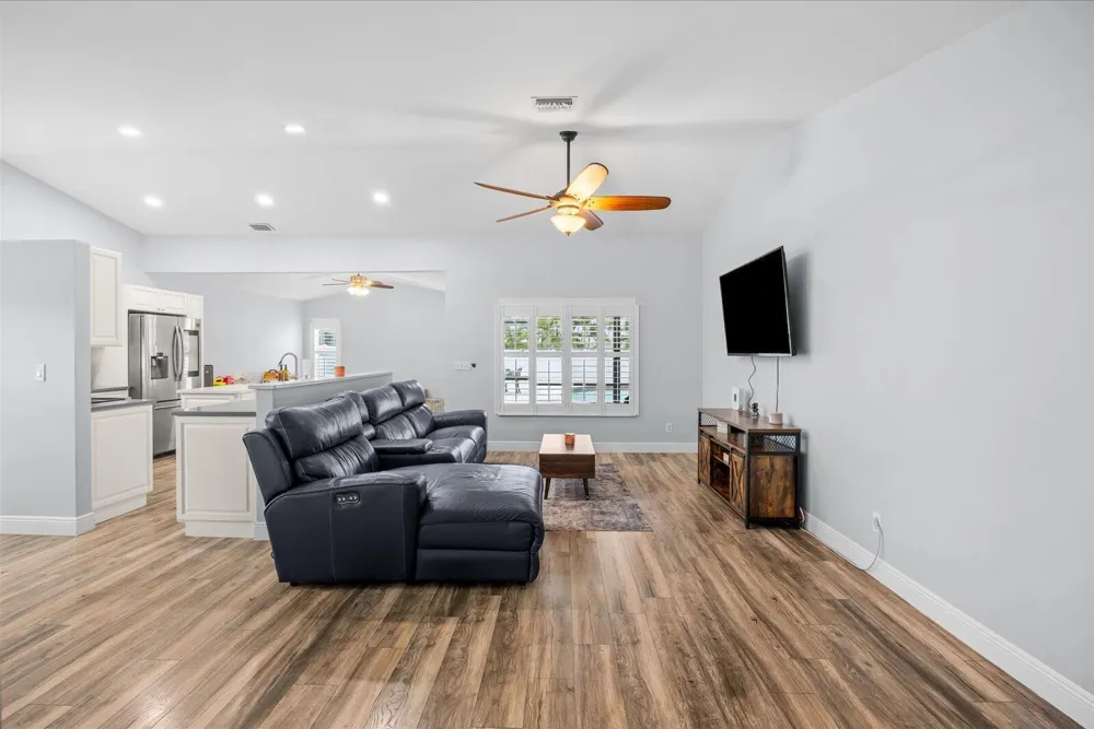 200 Park Place Jupiter, FL 33458