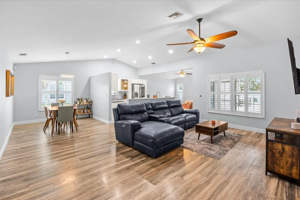 200 Park Place Jupiter, FL 33458