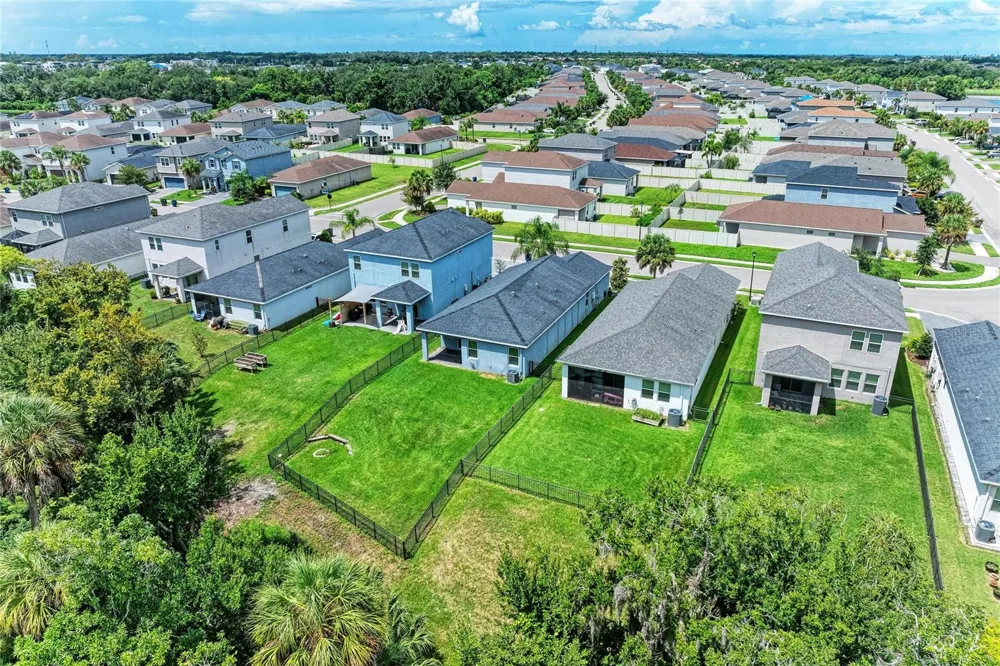 5834 BUNGALOW GROVE COURT Palmetto, FL 34221