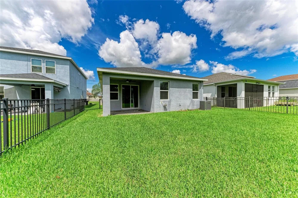 5834 BUNGALOW GROVE COURT Palmetto, FL 34221