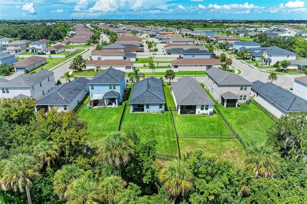 5834 BUNGALOW GROVE COURT Palmetto, FL 34221