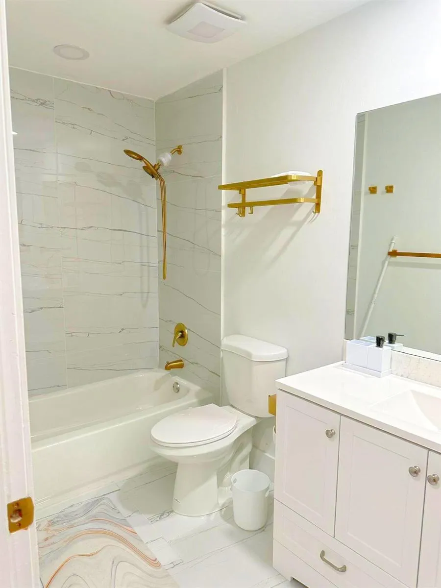 2252 NW 53RD STREET Boca Raton, FL 33496
