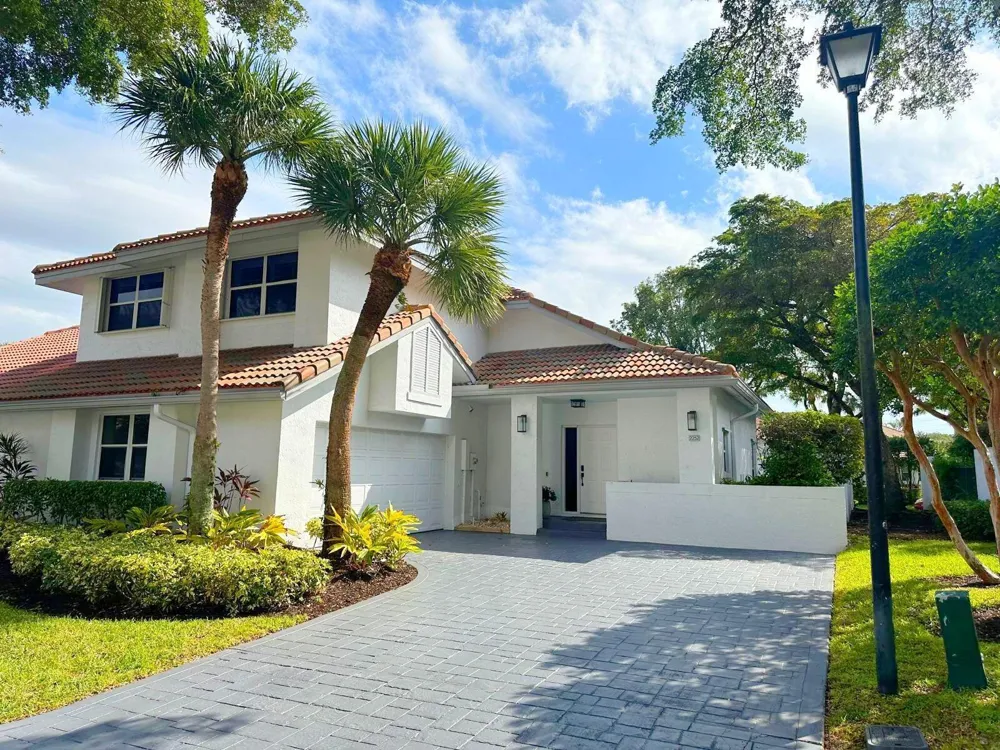 2252 NW 53RD STREET Boca Raton, FL 33496