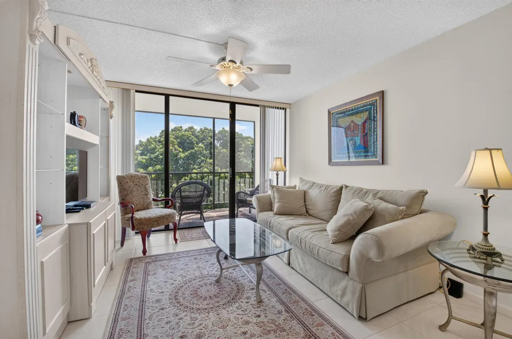 6895 WILLOW WOOD DRIVE #1066 Boca Raton, FL 33434