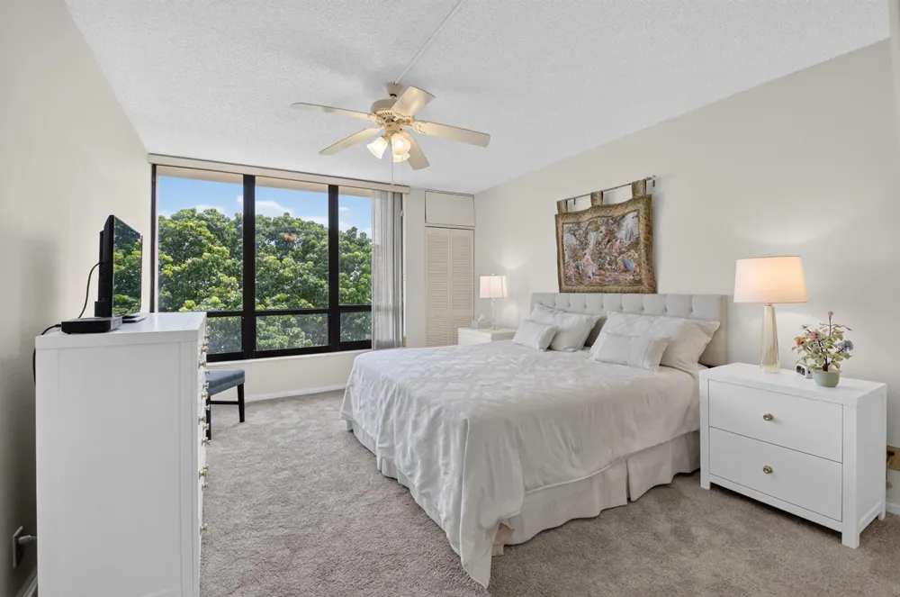 6895 WILLOW WOOD DRIVE #1066 Boca Raton, FL 33434
