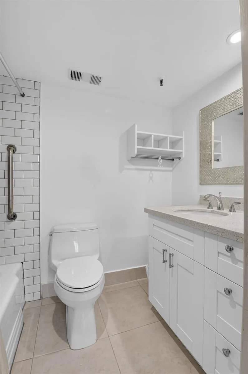 6895 WILLOW WOOD DRIVE #1066 Boca Raton, FL 33434
