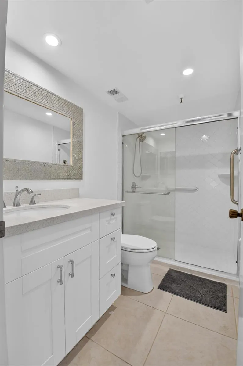 6895 WILLOW WOOD DRIVE #1066 Boca Raton, FL 33434