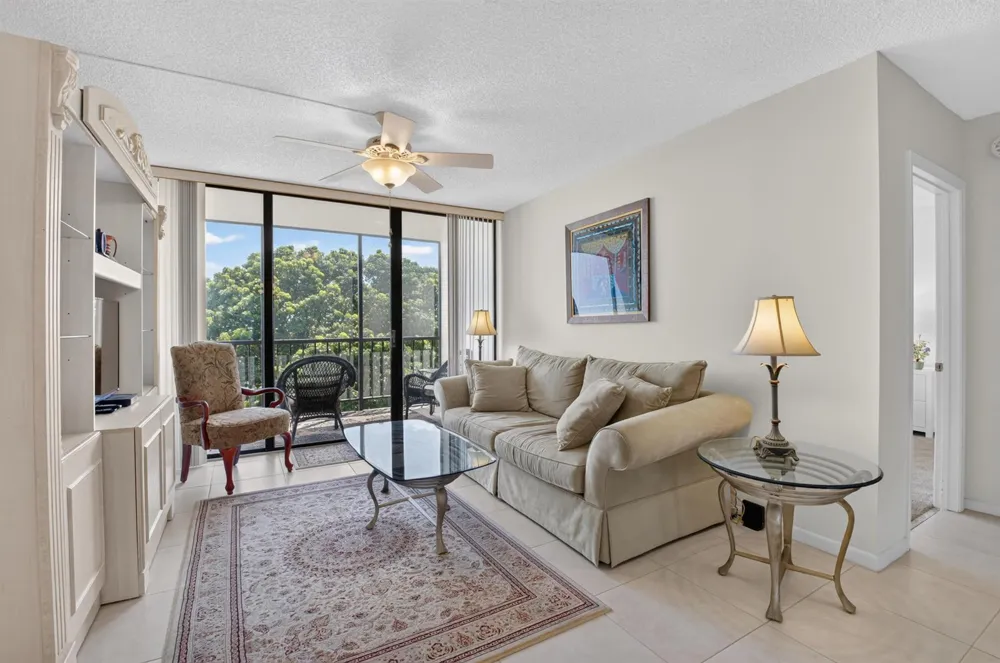 6895 WILLOW WOOD DRIVE #1066 Boca Raton, FL 33434