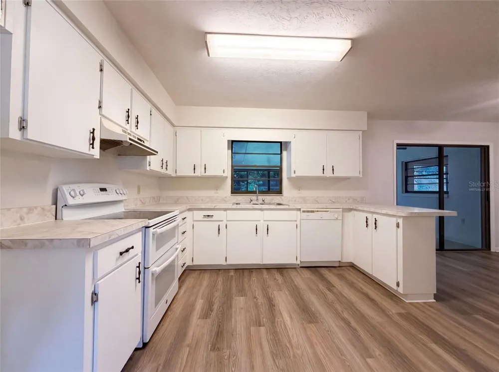 4621 NW 29TH AVENUE Gainesville, FL 32606
