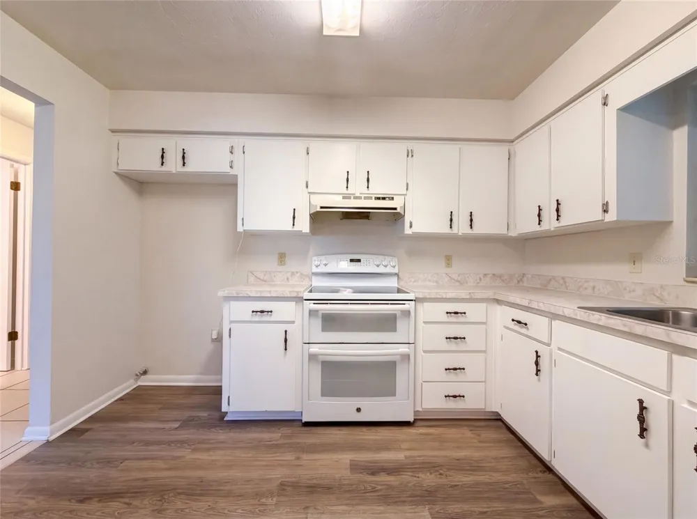 4621 NW 29TH AVENUE Gainesville, FL 32606