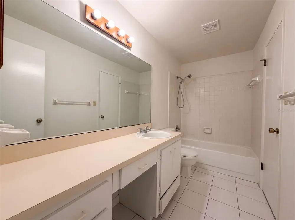 4621 NW 29TH AVENUE Gainesville, FL 32606