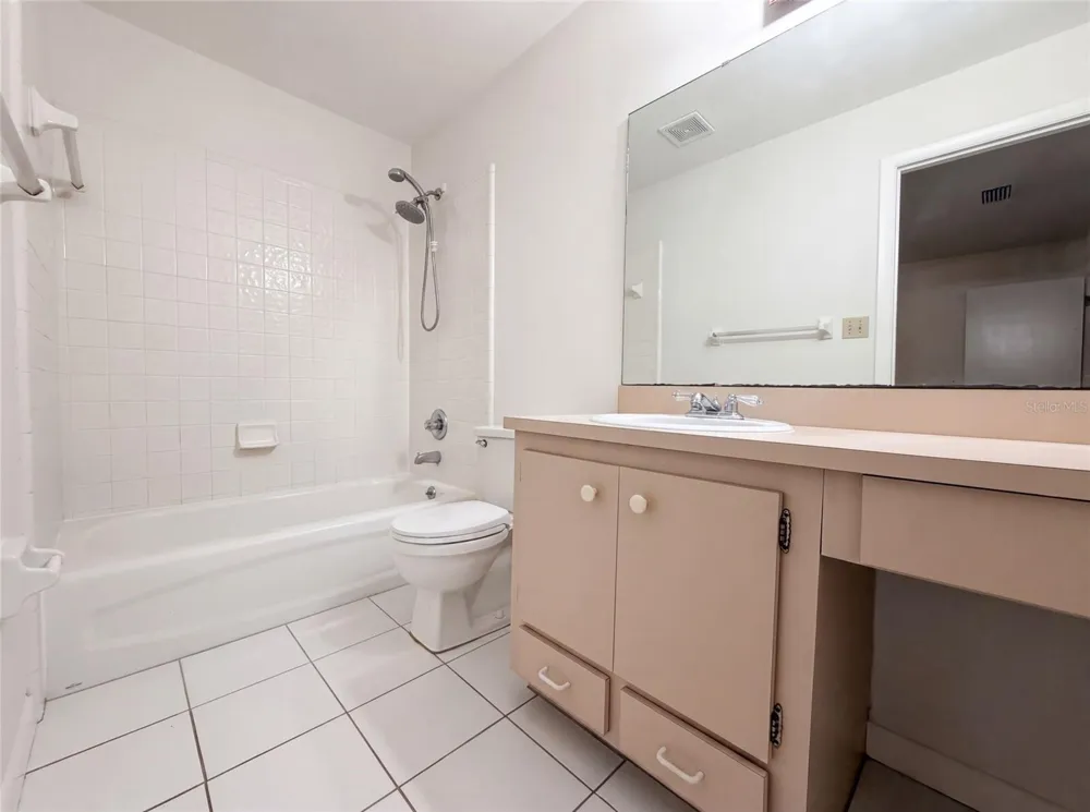 4621 NW 29TH AVENUE Gainesville, FL 32606