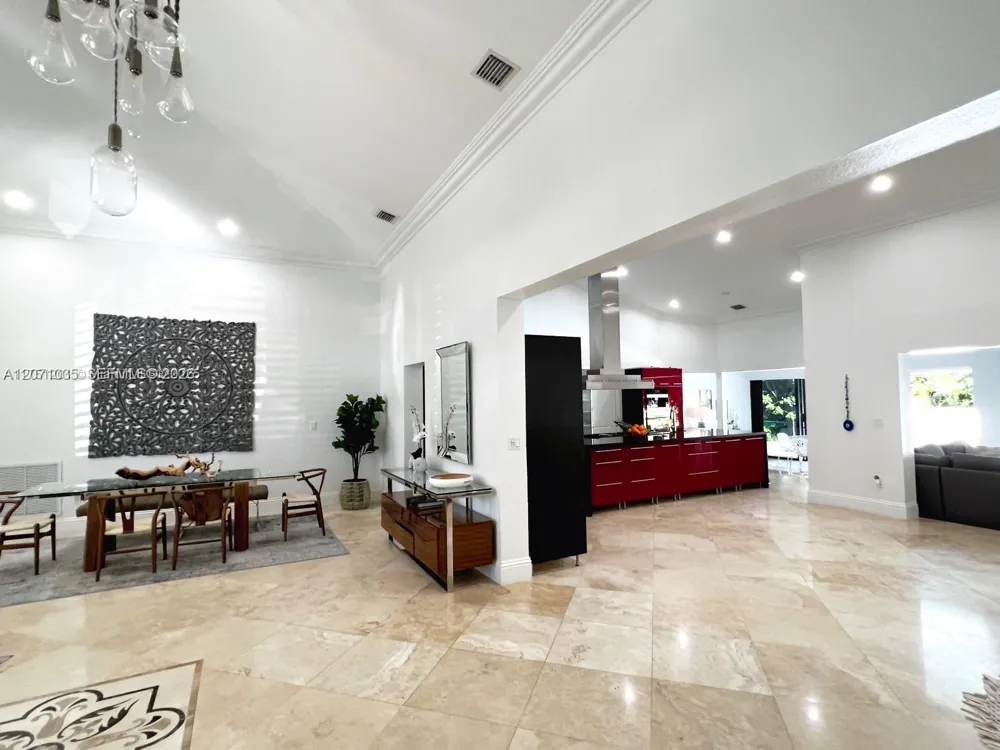 17615 SW 80th Palmetto Bay, FL 33157