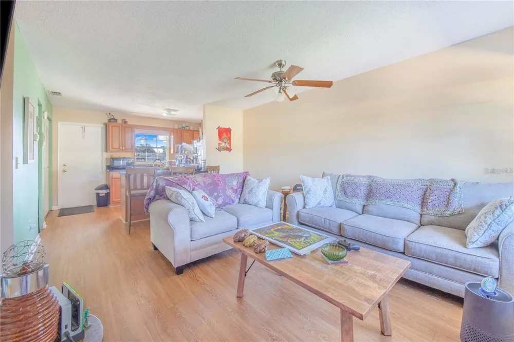 1413 THOUSAND ROSES DRIVE S Lake Wales, FL 33853