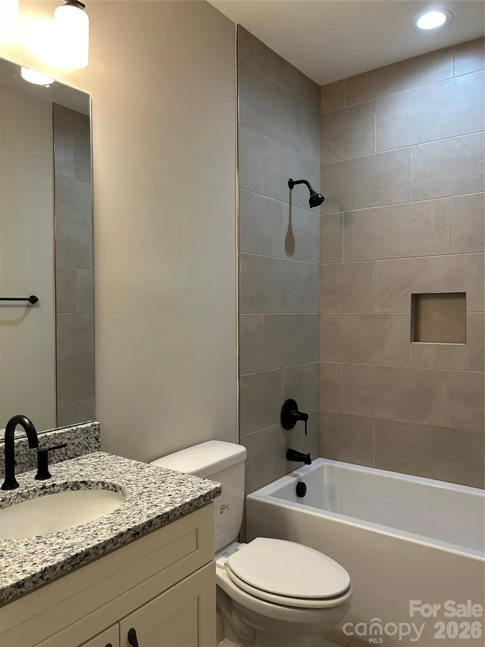 831-A Wynnshire Drive Hickory, NC 28601