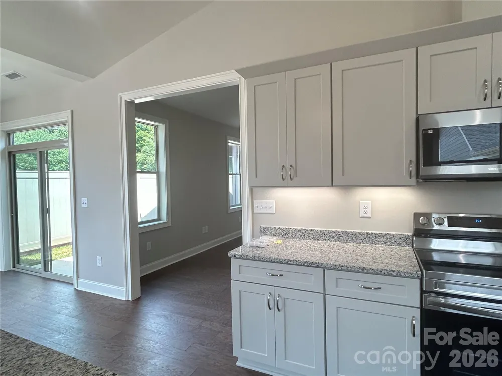 831-A Wynnshire Drive Hickory, NC 28601