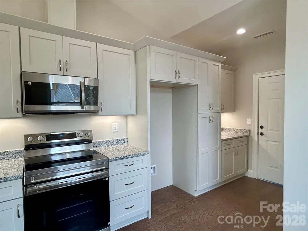 831-A Wynnshire Drive Hickory, NC 28601