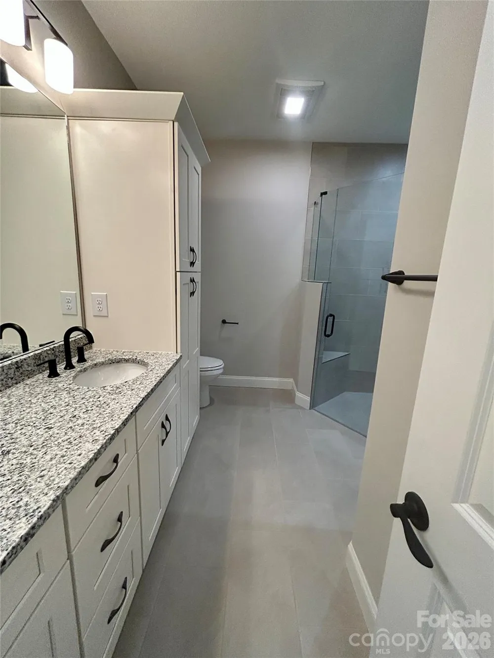 831-A Wynnshire Drive Hickory, NC 28601