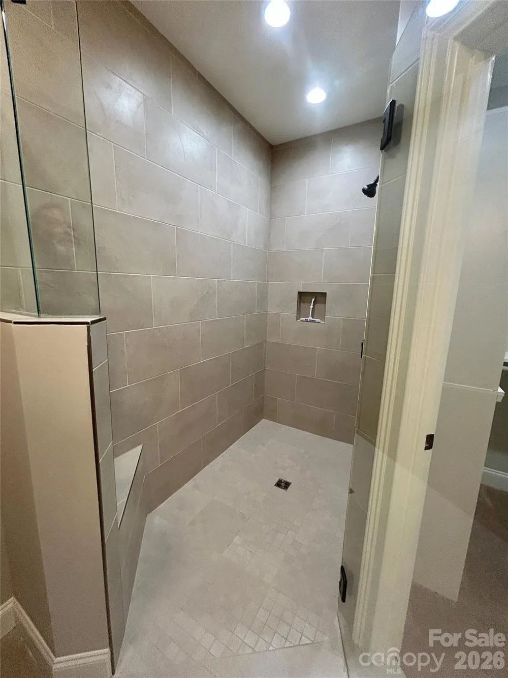 831-A Wynnshire Drive Hickory, NC 28601