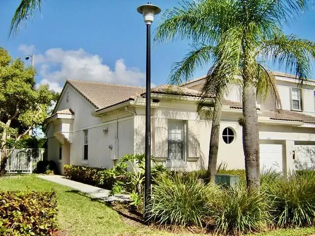 3133 ENCLAVE WAY Lauderhill, FL 33319