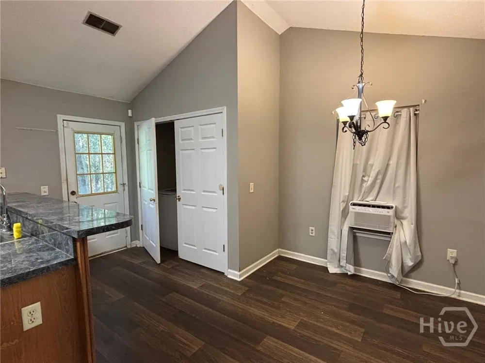 405 Shadowbrook Circle Springfield, GA 31329