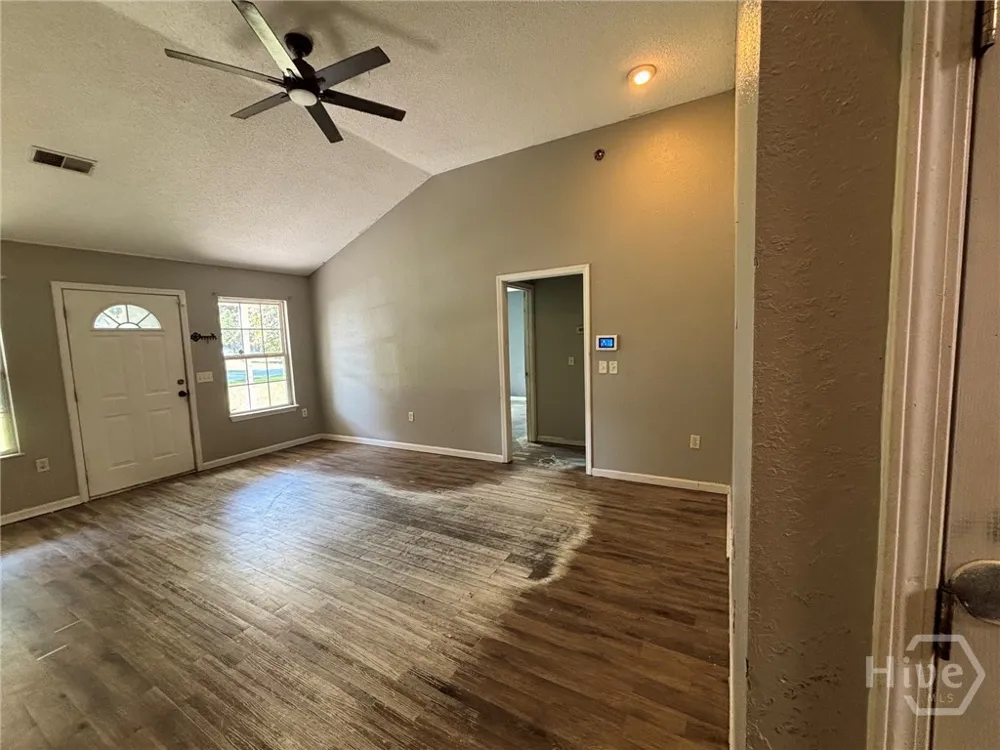 405 Shadowbrook Circle Springfield, GA 31329