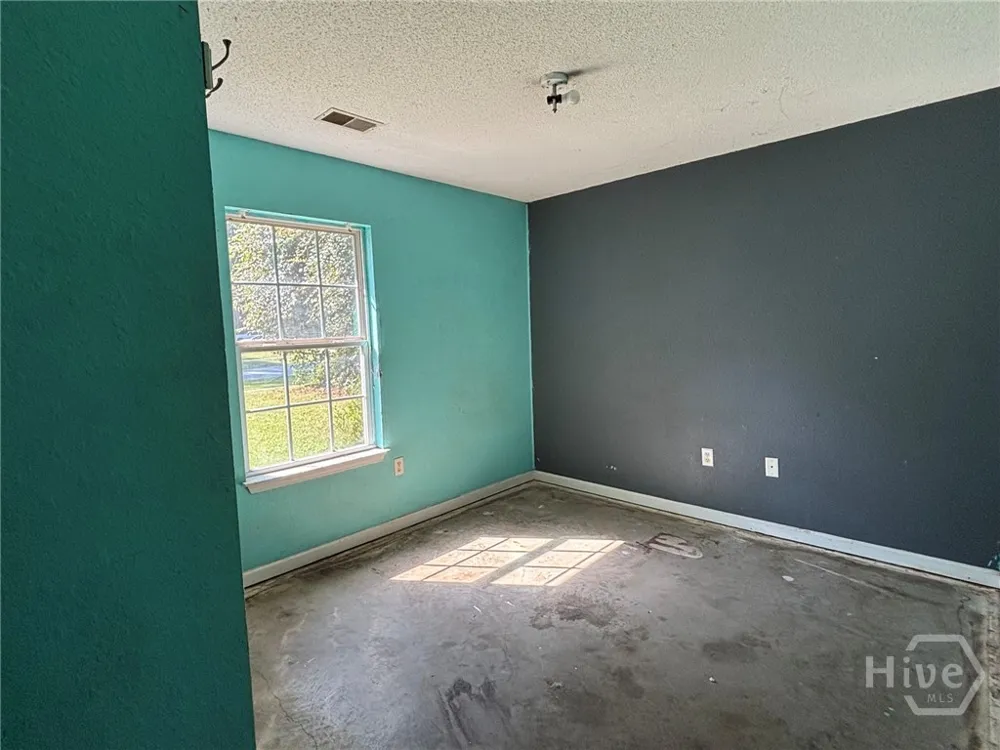 405 Shadowbrook Circle Springfield, GA 31329