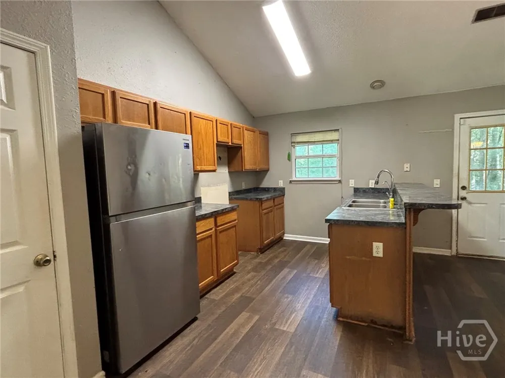 405 Shadowbrook Circle Springfield, GA 31329
