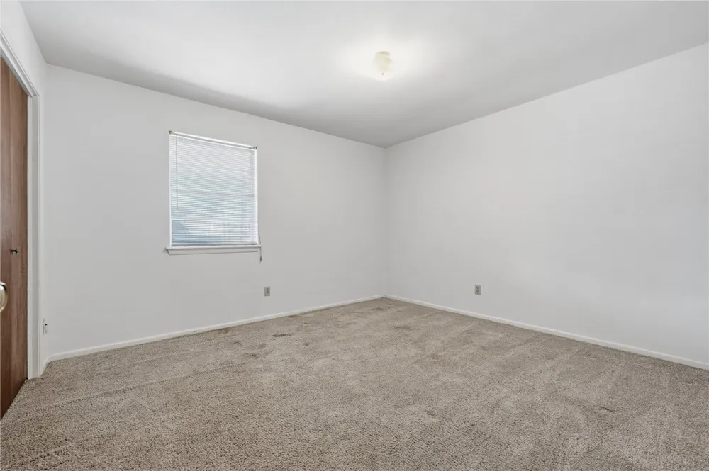2486 Oak Park Ingleside, TX 78362