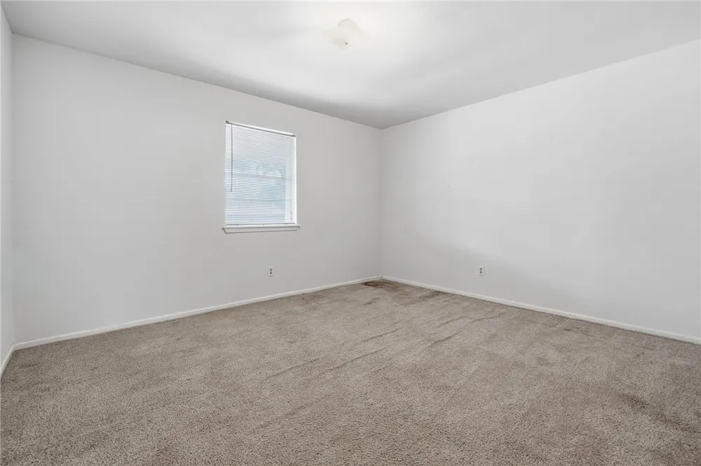 2486 Oak Park Ingleside, TX 78362