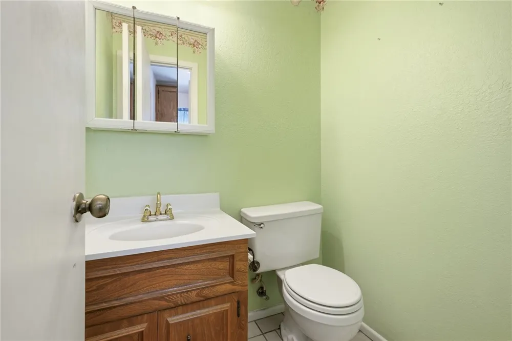 2486 Oak Park Ingleside, TX 78362