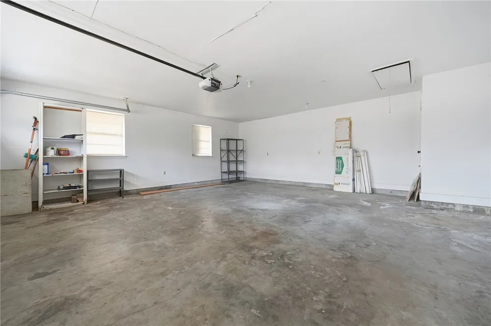 2486 Oak Park Ingleside, TX 78362