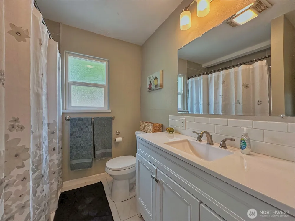 307 Orchard Avenue Elmer City, WA 99124