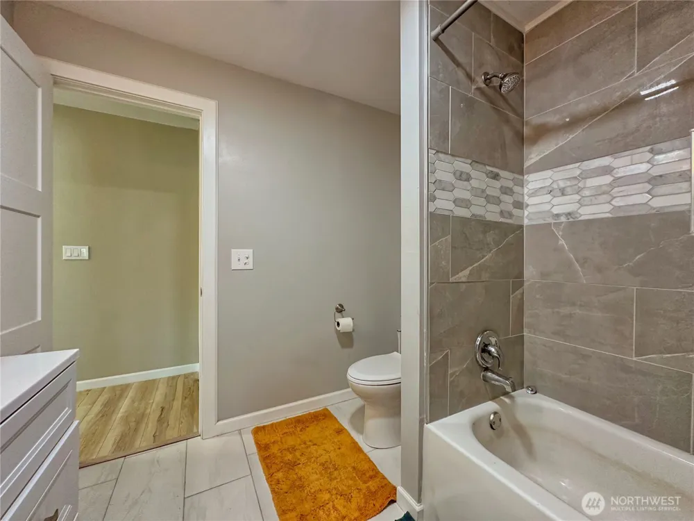 307 Orchard Avenue Elmer City, WA 99124